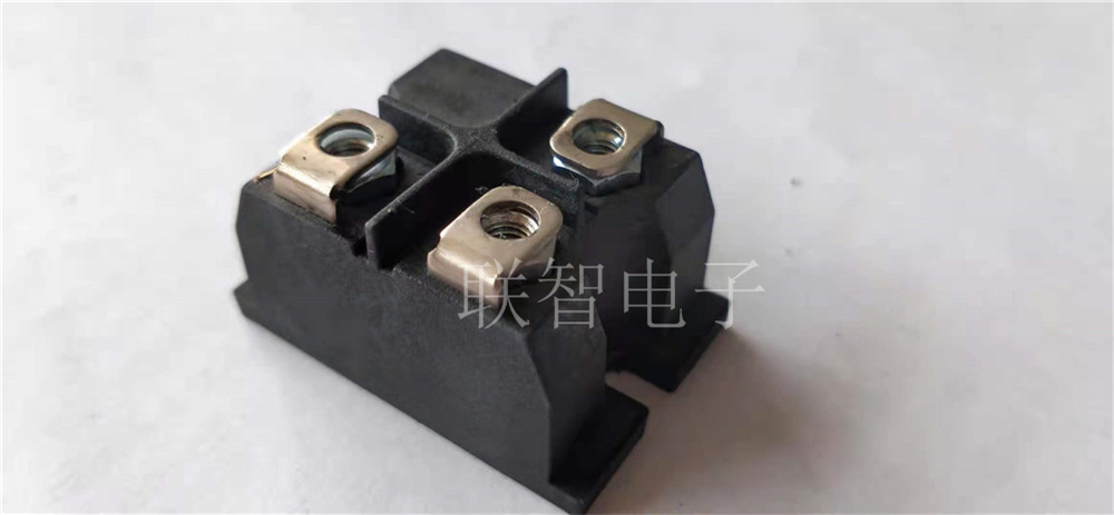 薄膜电阻和厚膜电阻的*大区别是什么？